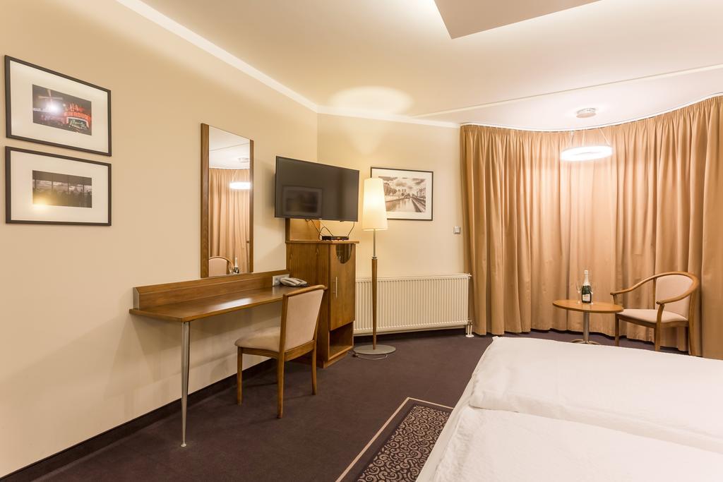 Szonyi Garden Hotel Pest Budapest Eksteriør bilde